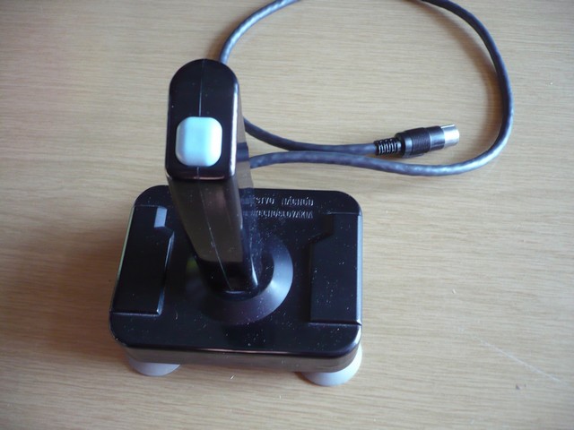 ovladac_joystick_kovodruzstvonachod_modry_pred.jpg, 57 kB